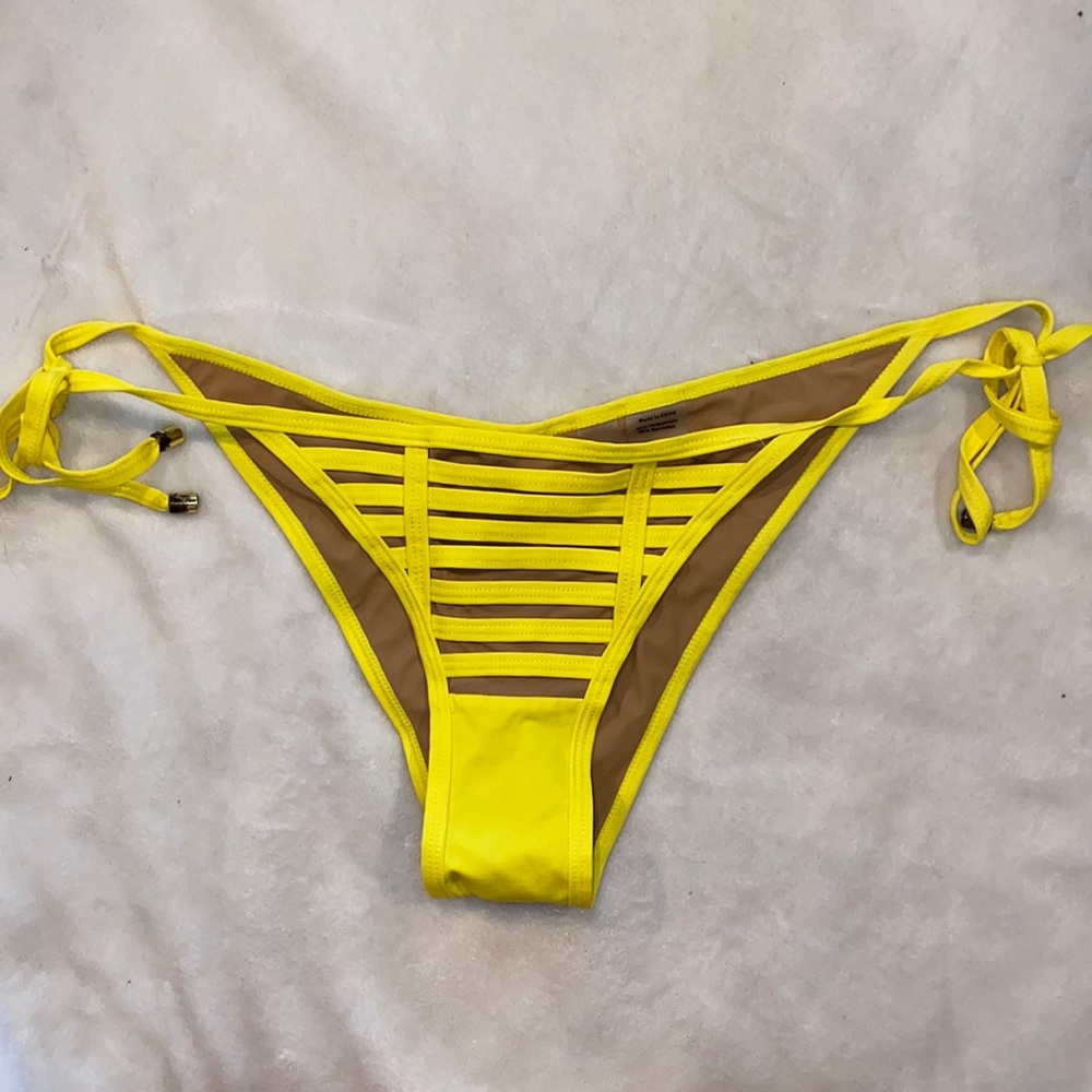 Beach Bunny Hard Summer
